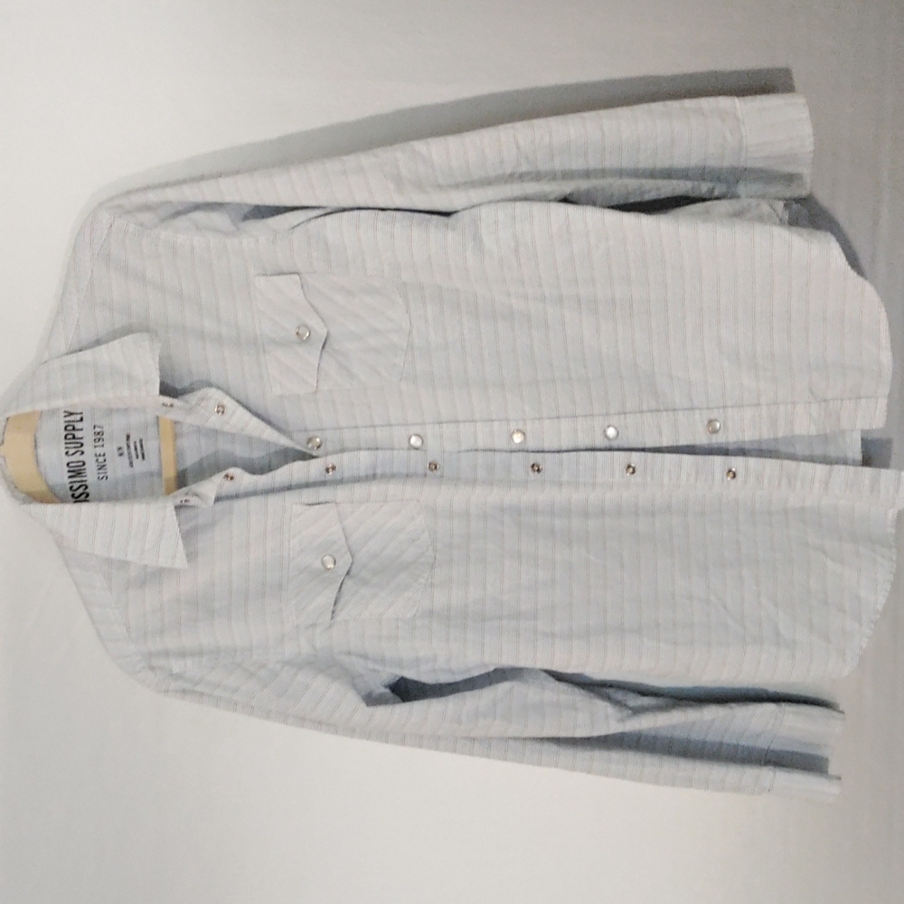 Mossimo snap button long sleeve shirt
